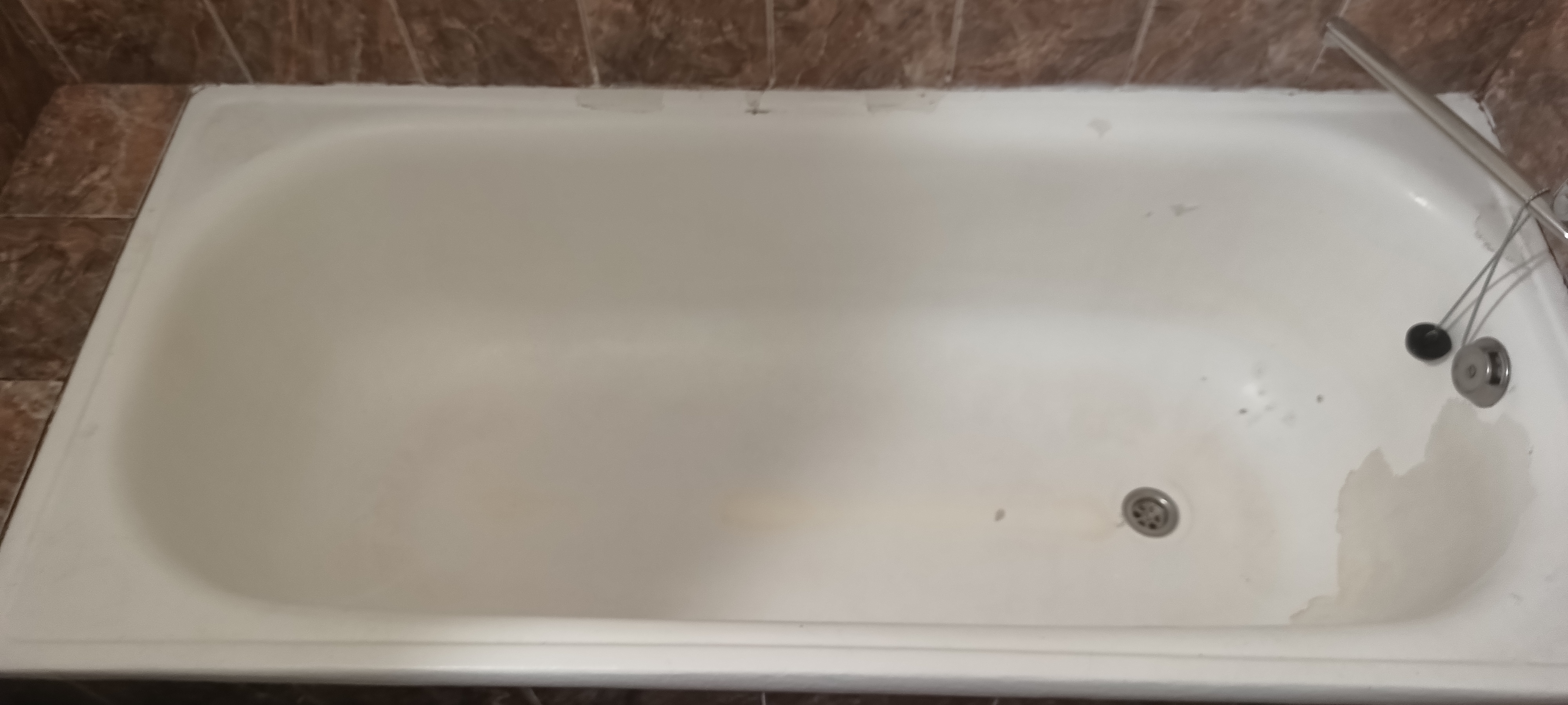 Чавунна ванна до реставрації